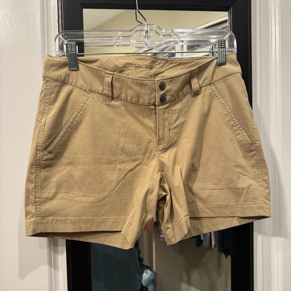 Columbia shorts